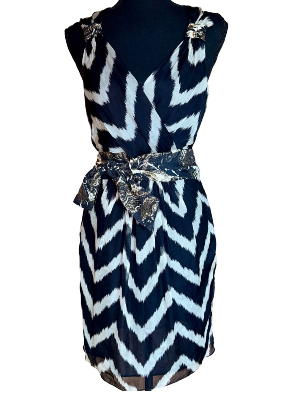 Milly Silk Chevron Print V Neck Sheath Dress with Metallic Accent- Size 2